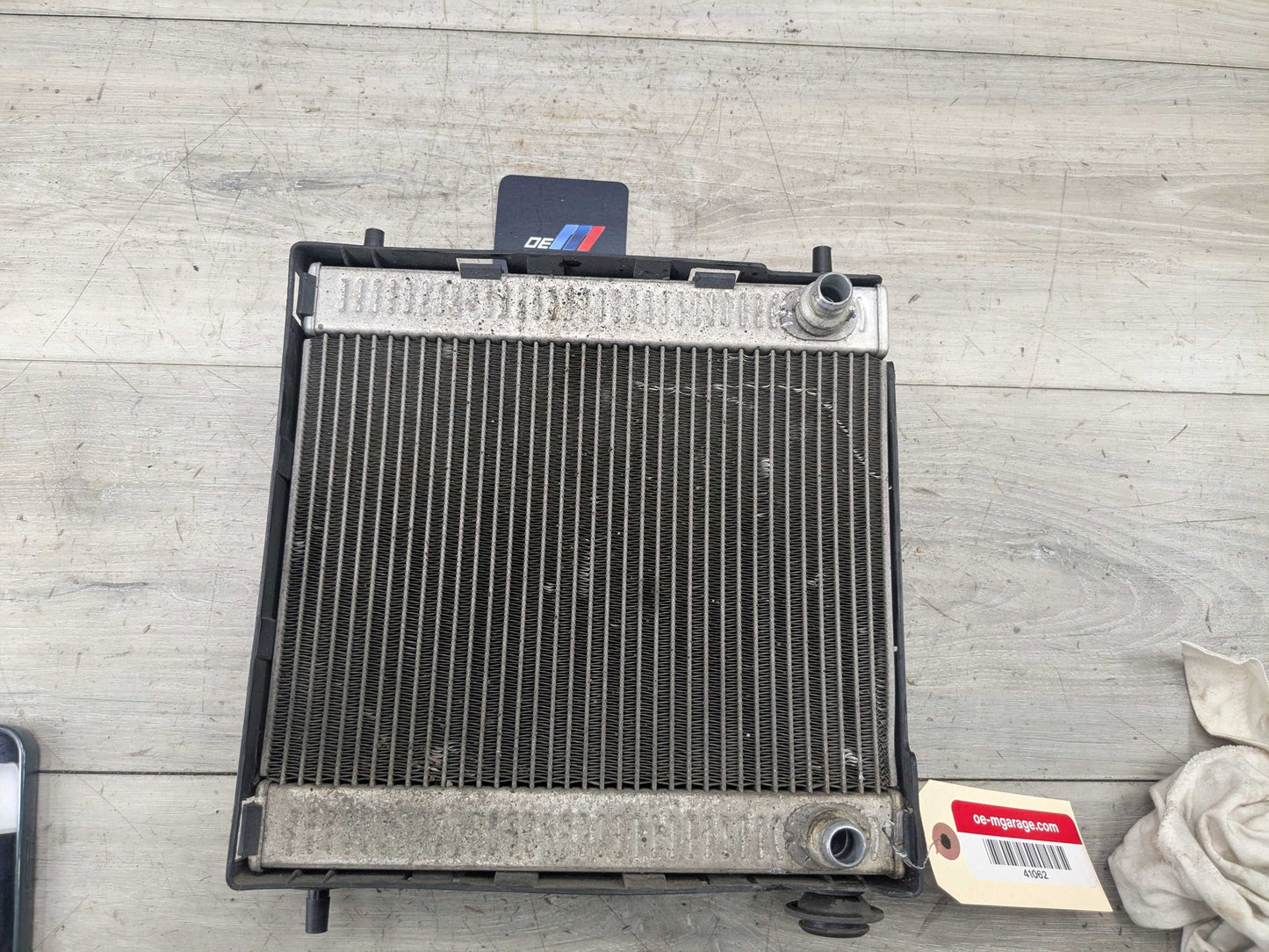 2018 BMW M550i G30 Left or Right Secondary Auxiliary radiator 8619383 OEM BMW F90 F93 G12 G16 G30 M5 M8 Secondary Auxiliary Coolant Remote Radiator