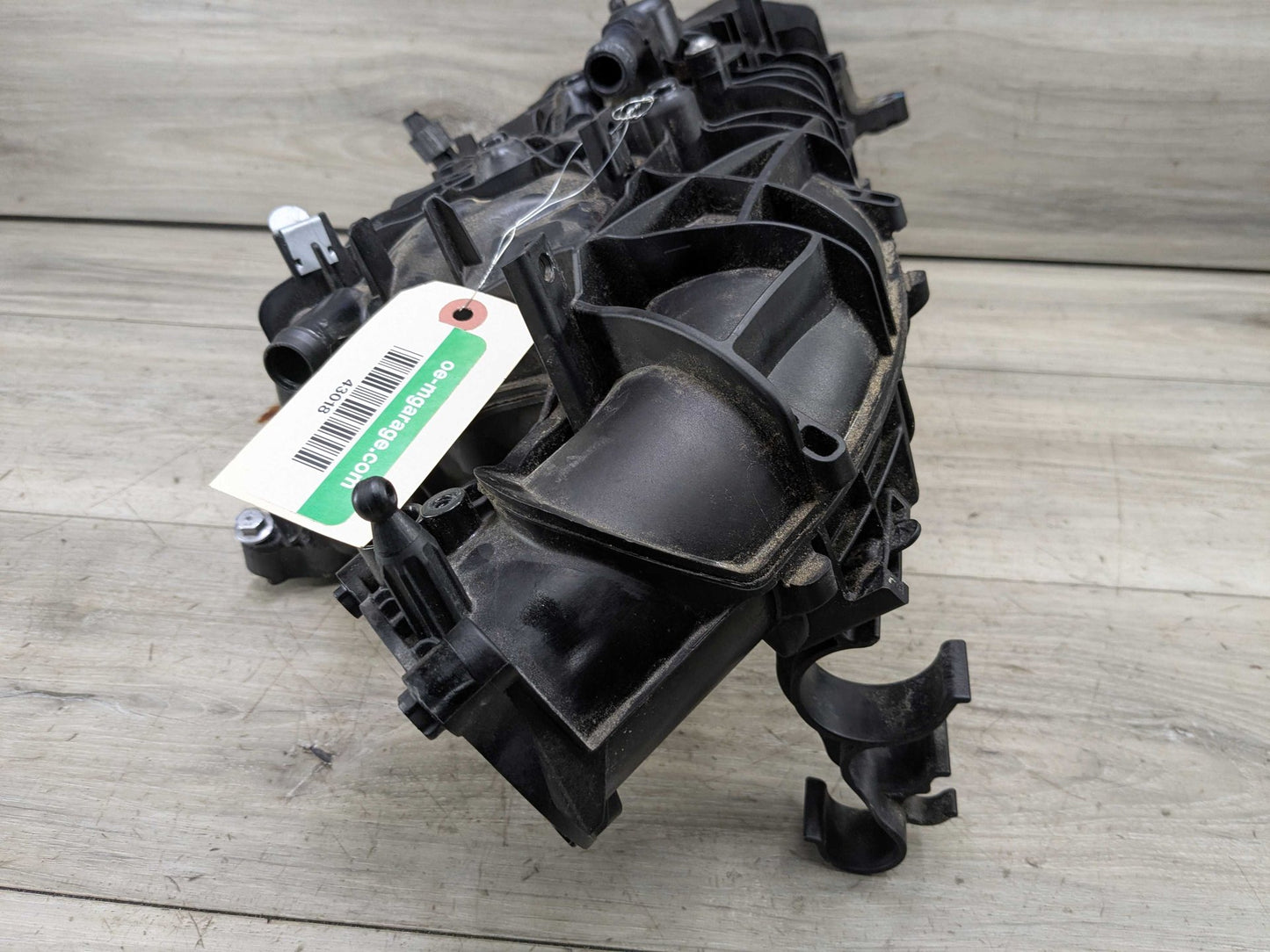 OEM BMW G01 G20 G26 G30 230 330 430 530 X3 Engine B46 Intake Manifold 8647975