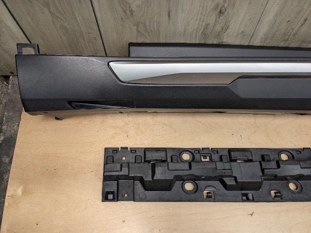OEM BMW G05 X5 Left Driver Side Skirt Rocker Panel Molding w/ Bracket X-LINE