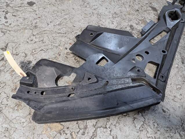 OEM BMW F95 F96 G05 G06 X5 X6 Right Passenger Engine Bay Cover Panel Seal Trim