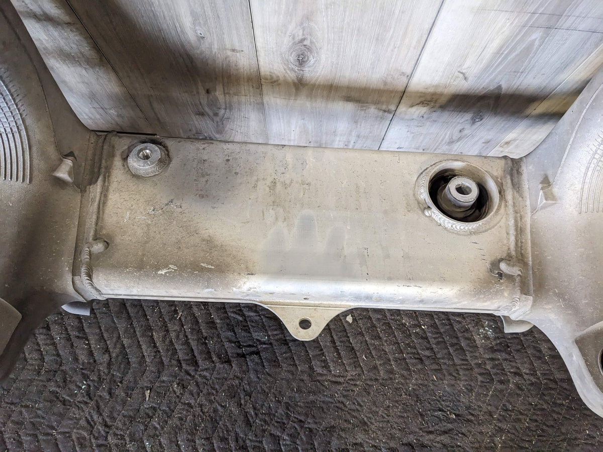 2016 750xi G12 Rear Axle Support Crossmember Subframe 6861201 OEM BMW G11 G12 G16 G30 Rear Axle Subframe Suspension Carrier Crossmember OEM