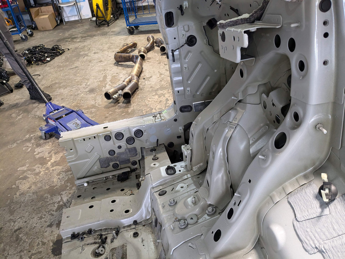 *NOTE* 19-23 OEM BMW G05 X5 Rear Left Driver Side Quarter Panel Body Cut