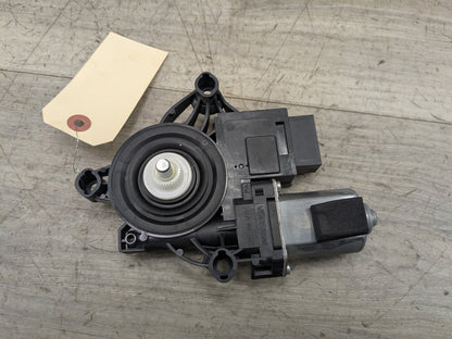 2021 BMW 330i G20 Front Right Passenger Door Window Glass Regulator Motor 8498860 OEM BMW G20 G80 330 M340 M3 FRONT Right Passenger Door Window Regulator Motor
