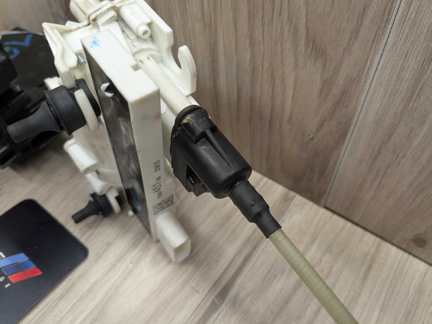 2016 BMW 750i G12 Rear Left Driver Door Latch Lock Actuator w/ Soft Close 2581897 16-22 OEM BMW G11 G12 REAR LEFT DRIVER Side Door Lock Latch Actuator SOFT CLOSE