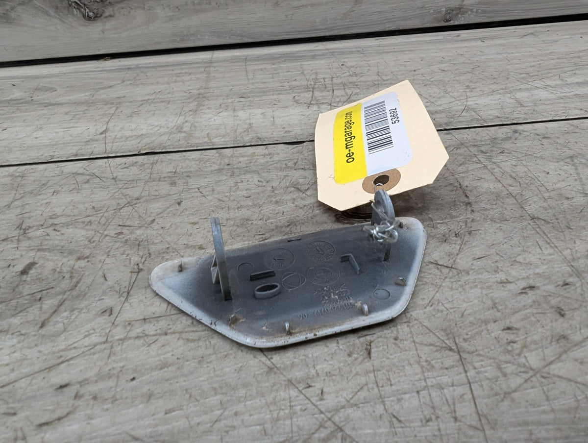 2011-2016 BMW 528i F10 Front Left Driver Bumper Headlight Washer Nozzle Insert Cover 7200719 *11-13 OEM BMW F10 Front Left Driver Bumper Headlight Washer Cover OEM