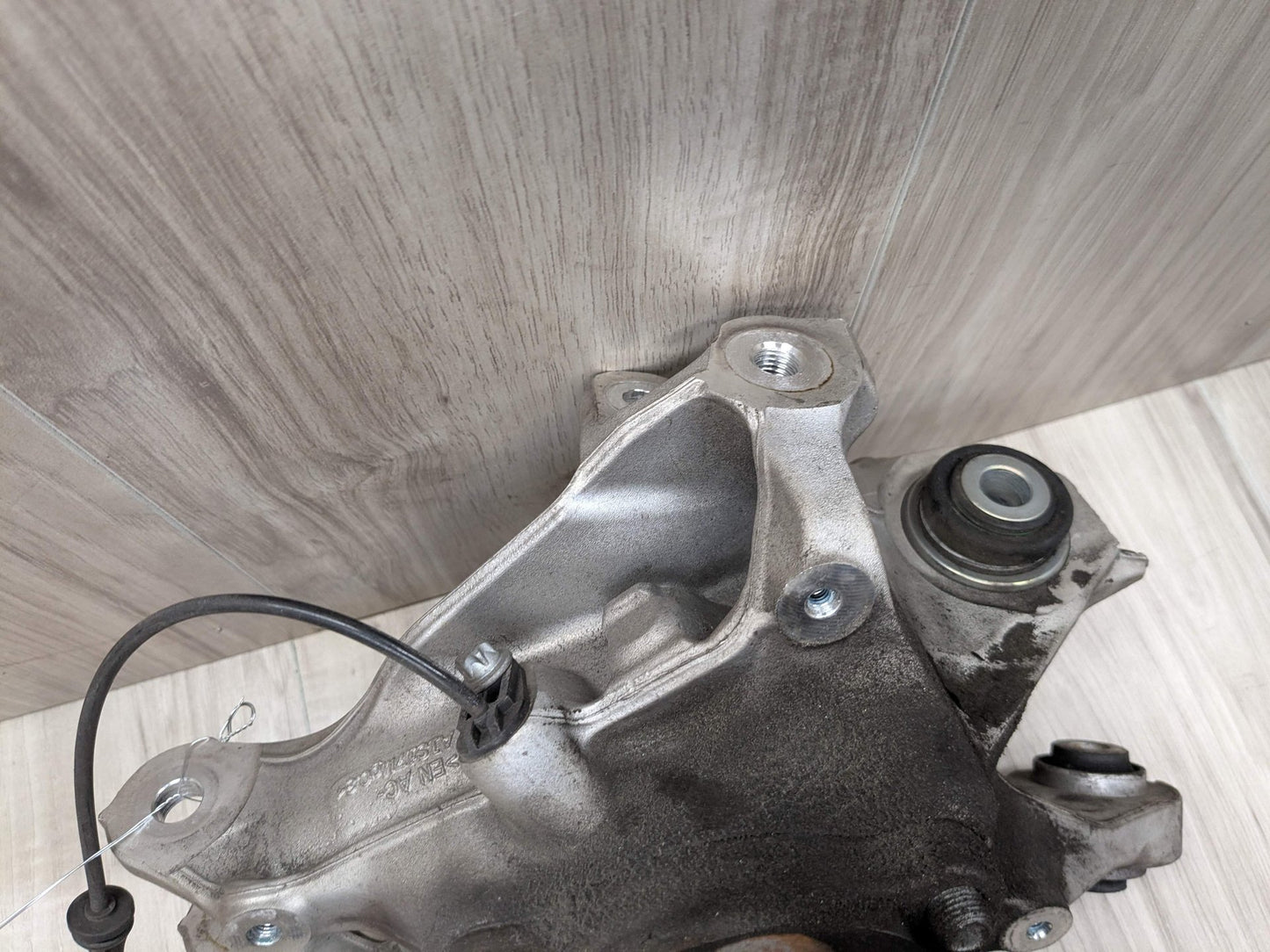 2022 BMW M340i G20 Rear Left Driver Spindle Knuckle w/ Bearing 6898479 19-25 OEM BMW G20 330 M340 REAR Left Driver Knuckle Wheel Hub Spindle Bearing