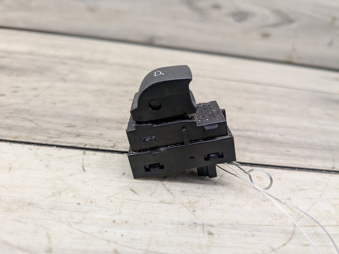 14-19 OEM BMW F15 F16 F85 F86 X5 X6 X5M X6M Trunk Hatch Release Switch Button