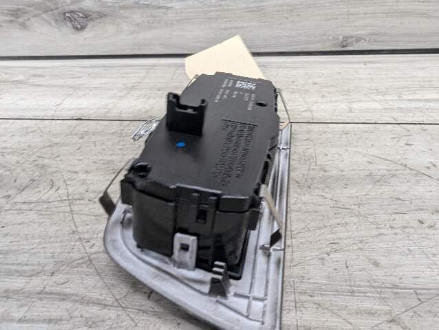 OEM BMW F90 G30 G32 530 540 M550 M5 Headlight Switch Control Panel Light Module