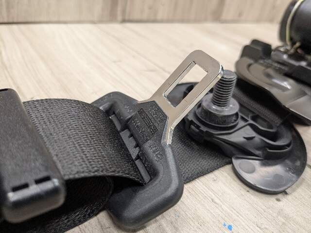 2019 BMW 330i G20 Front Right Passenger Seatbelt Seat Belt Retractor 7496308 OEM BMW G20 G80 330 M340 M3 Front Right Passenger Seat Belt Seatbelt Retractor