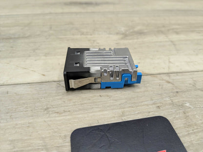 19-24 OEM BMW G20 G30 G05 G06 G07 G29 USB-C Socket Single Port