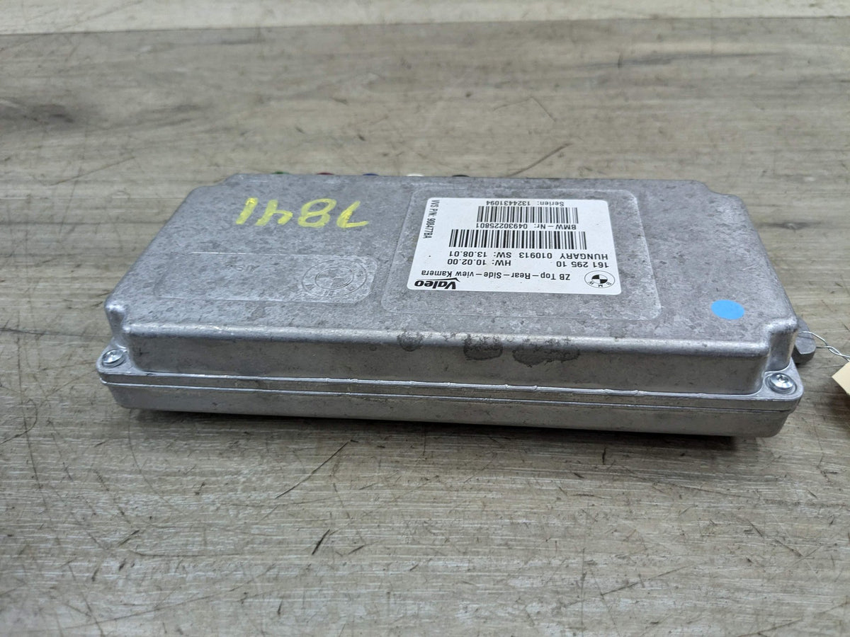 12-17 OEM BMW F30 F36 F32 F01 F02 Top Rear Side View Camera Control Module ECU
