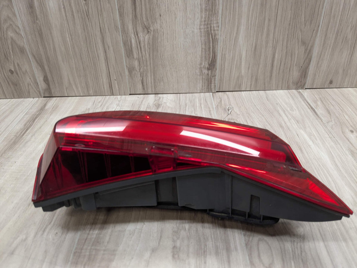 16-19 OEM BMW G11 G12 740 750 Rear Left Driver Side LED Inner Stop Tail Light