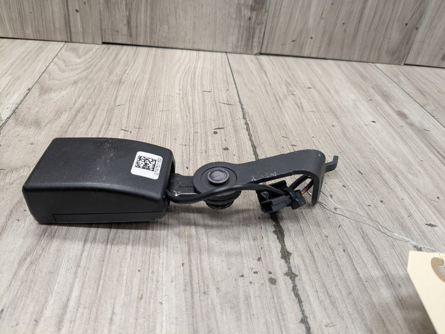 OEM BMW F90 M5 G30 530 540 M550 Rear Right Passenger Seatbelt Seat Belt Buckle