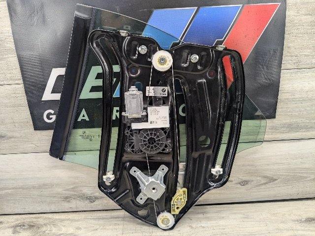 21-25 OEM BMW G23 G83 M4 Rear Right Passenger Window Motor Lift Regulator Glass
