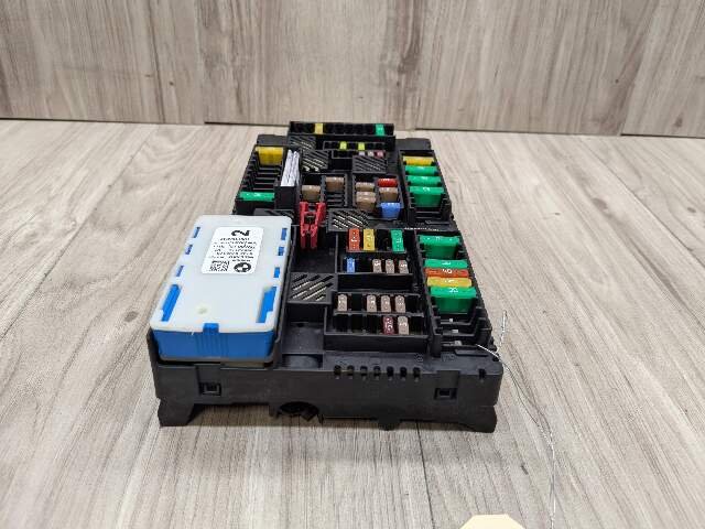 OEM BMW G01 X3 G02 X4 Rear Battery Power Distribution Fuse Relay Junction Box