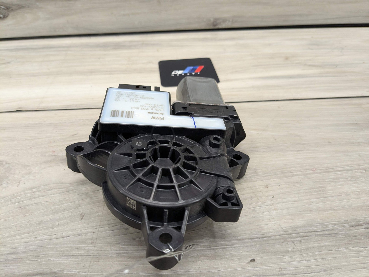 2021 BMW M340i G20 Rear Right Passenger Door Window Glass Regulator Motor 8498864 OEM BMW G20 G80 330 M340 REAR Right Passenger Side Door Window Regulator Motor