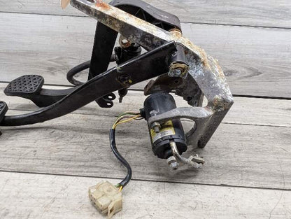 1996 - 2003 BMW Z3 E36 MANUAL Gas Pedal Clutch Brake Assembly 1158659 M54B25O0