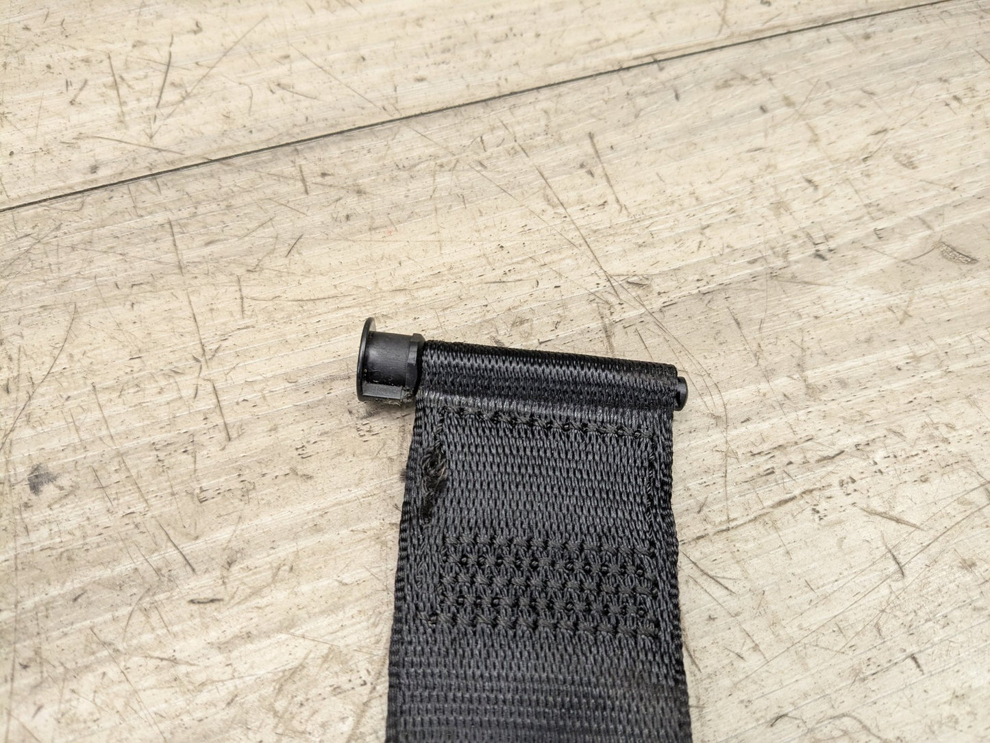 OEM BMW F15 F16 F85 F86 X5 X6 Front Right Passenger Seat Belt Retractor Black