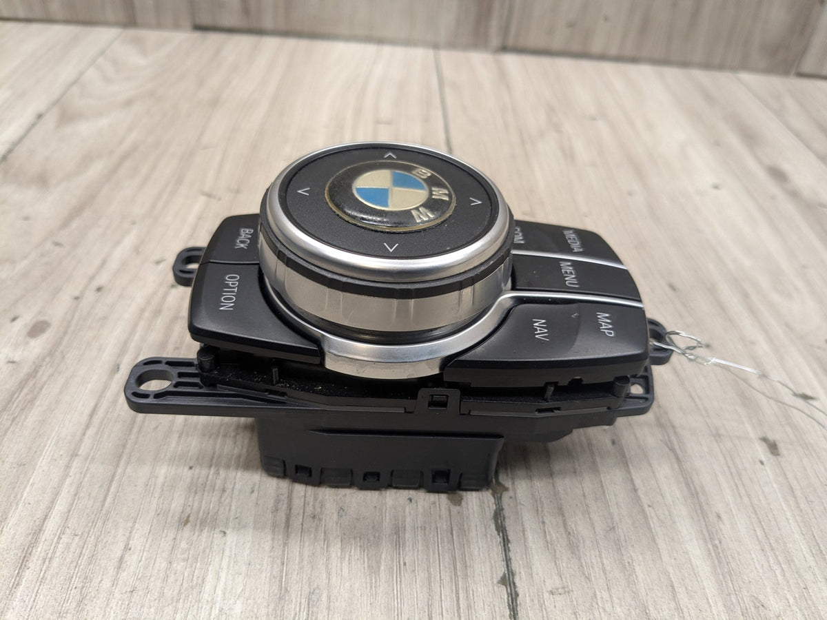 OEM BMW F90 G01 G02 G30 X3 M5 iDrive Navigation Controller Knob NBT NAV Button