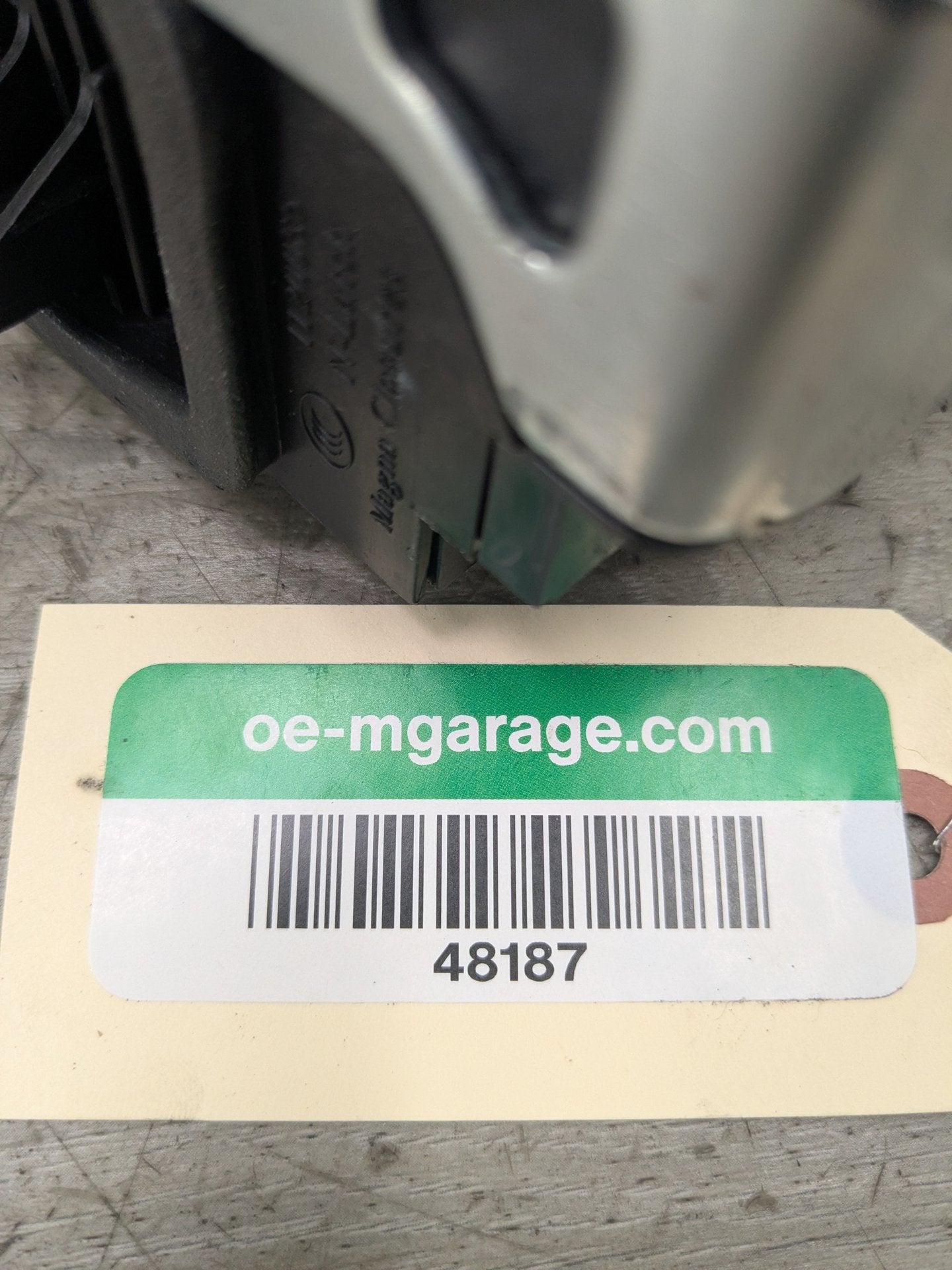 07-14 OEM BMW E70 E71 E72 X5 X6 Right Passenger Door Actuator Latch Lock