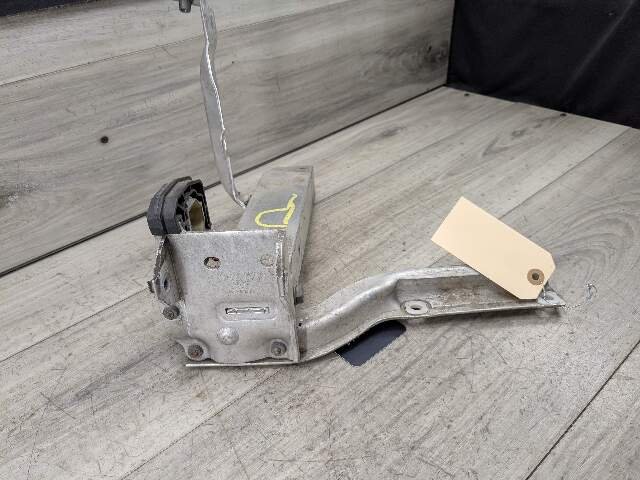 OEM BMW F01 F02 740 750 Front Right Passenger Bumper Reinforcement Mount Bracket