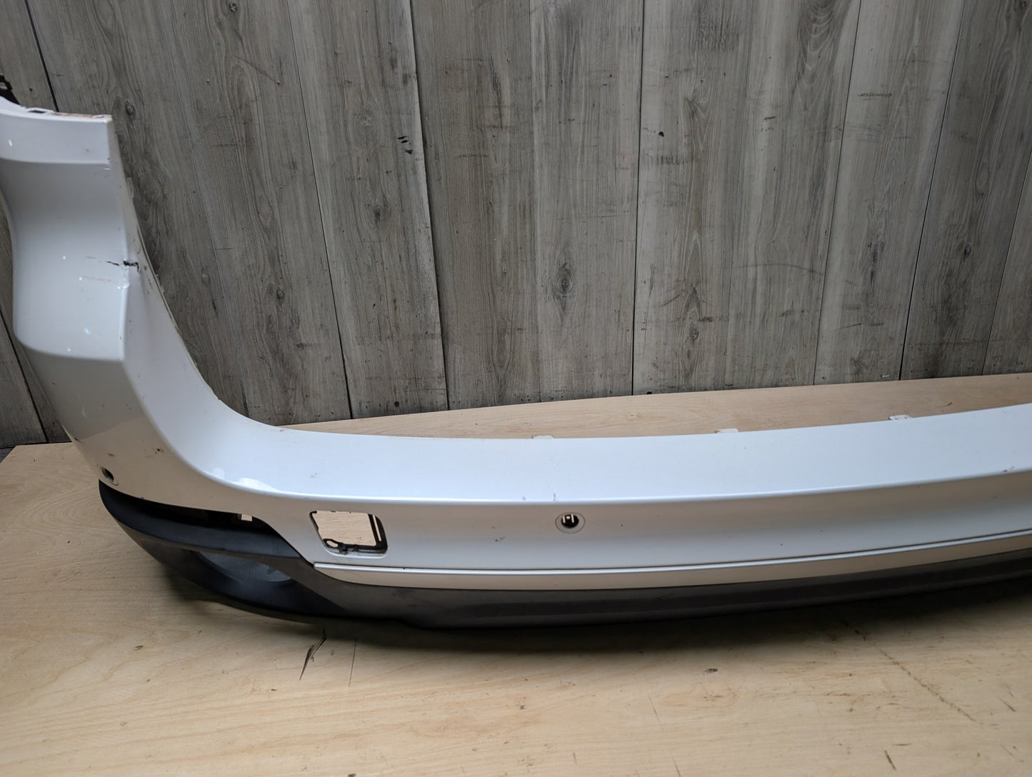 *14-18 OEM BMW F15 X5 Rear Bumper Cover PDC Holes w/ Diffuser N55 N57 White MINERALWEISS METALLIC (A96)