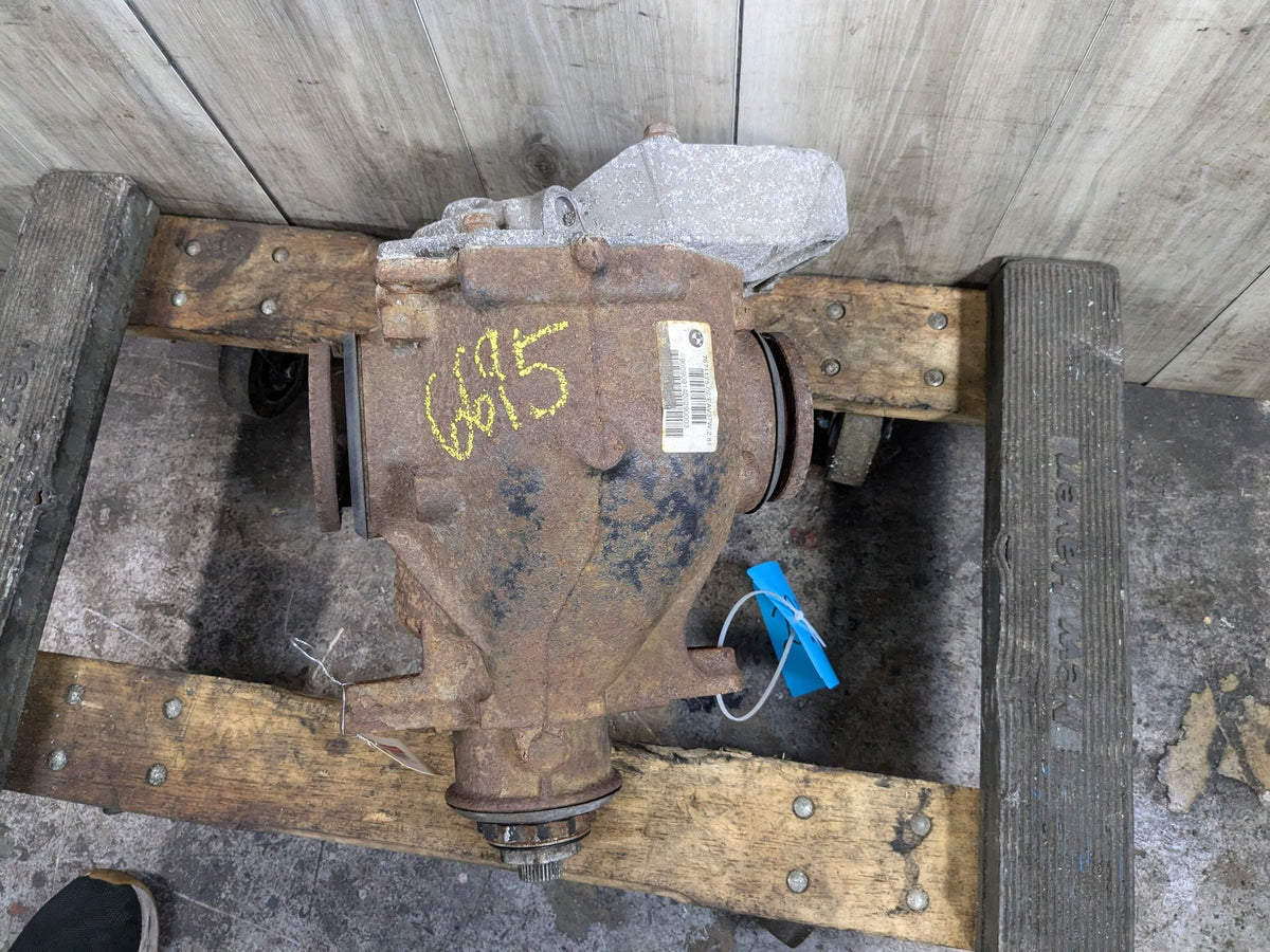 2010 BMW 335d E90 Rear Axle Carrier Differential k 7571175