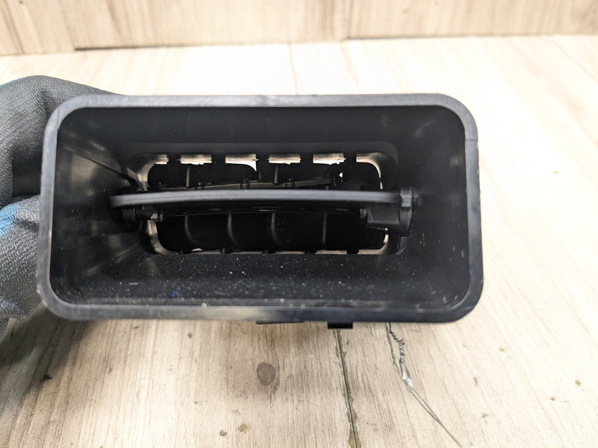 14-16 OEM Mercedes W212 E350 E550 Front Right Passenger Dash AC Air Vent Grille