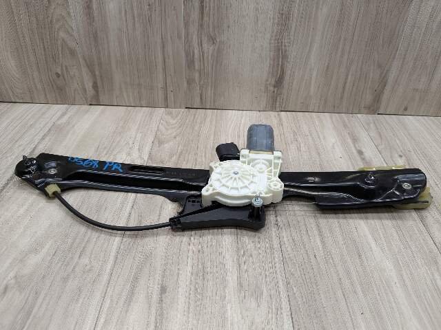 11-18 OEM BMW F25 X3 Front Right Passenger Door Window Regulator Motor