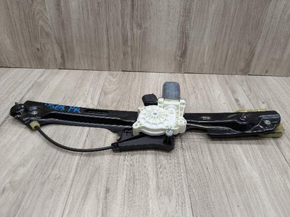 11-18 OEM BMW F25 X3 Front Right Passenger Door Window Regulator Motor