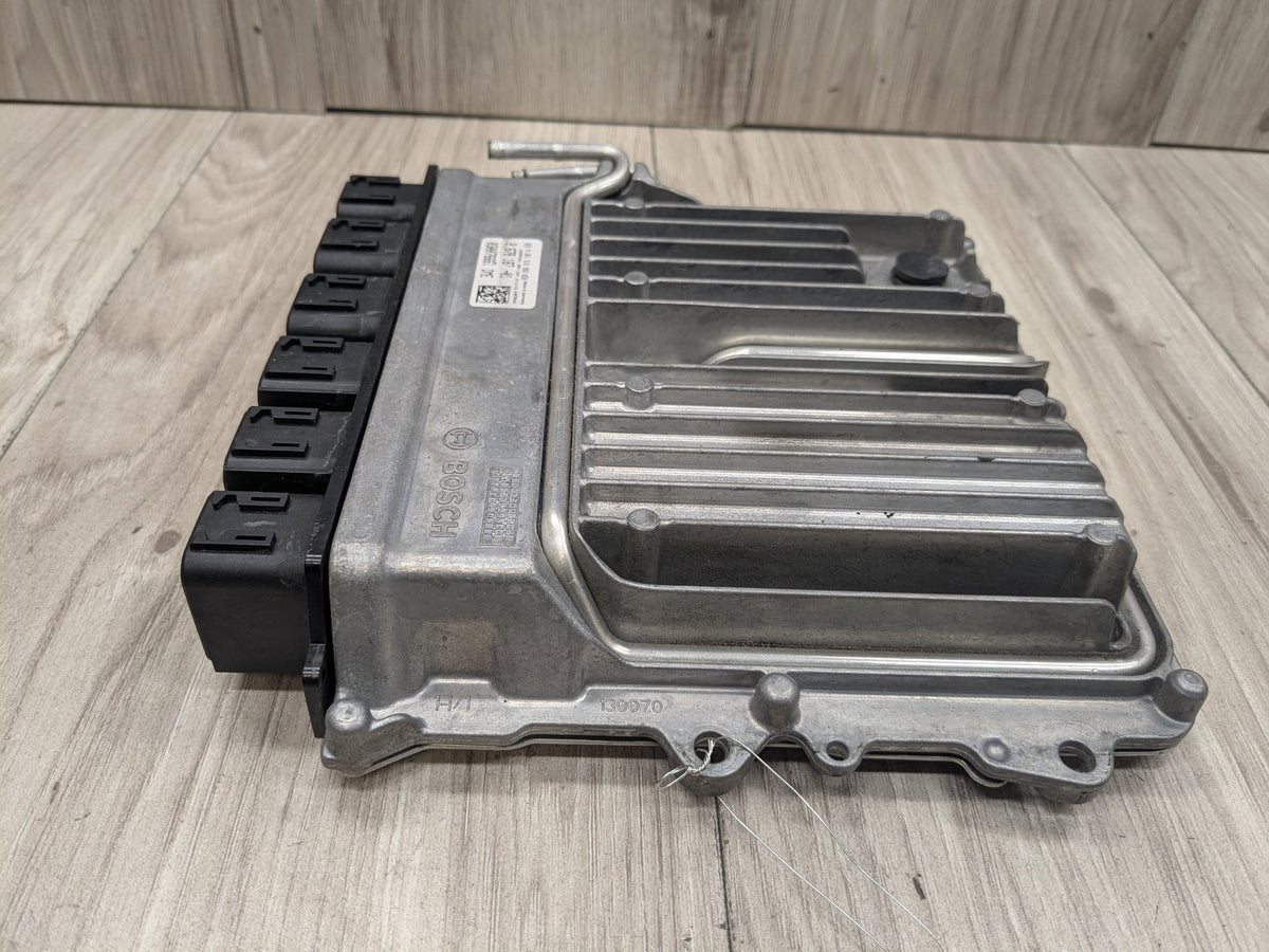16-19 OEM BMW G11 G12 G30 M550 750 Engine N63 DME ECU Control Module Computer