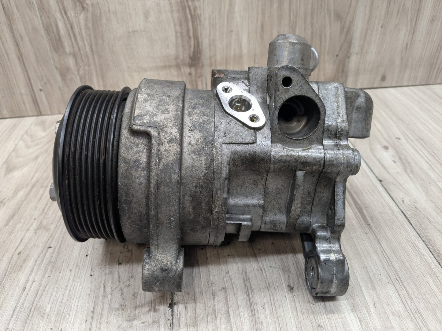 14-19 OEM BMW F15 F16 F85 F86 X5 X5M Engine N63 S63 Power Steering Pump w Pulley