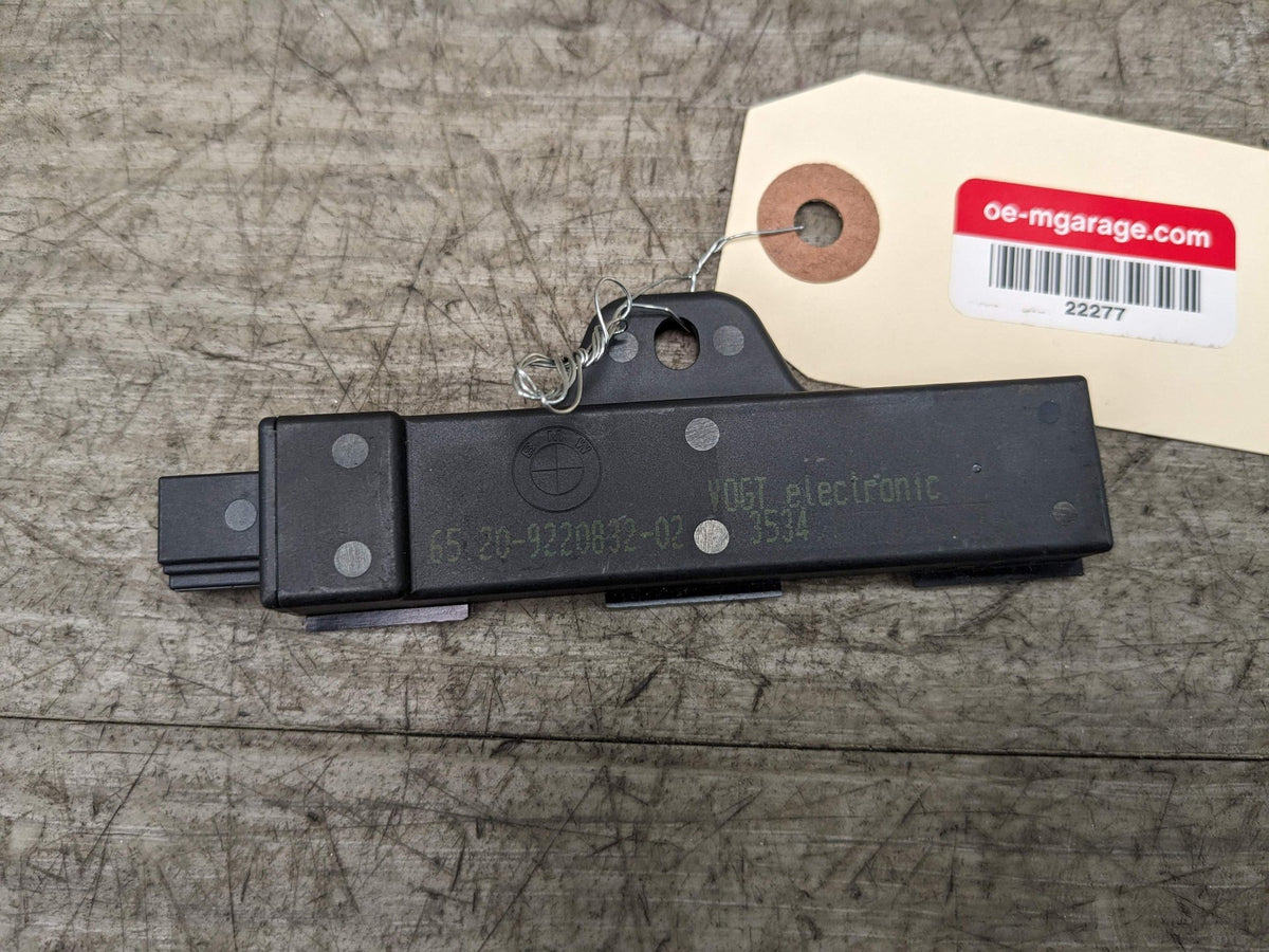 OEM BMW F10 F22 F30 F32 F33 M3 M4 Comfort Access Keyless Entry Antenna Module