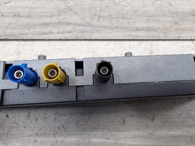 03-08 OEM BMW E85 E86 Z4 Radio Diversity Antenna Amplifier Module Unit