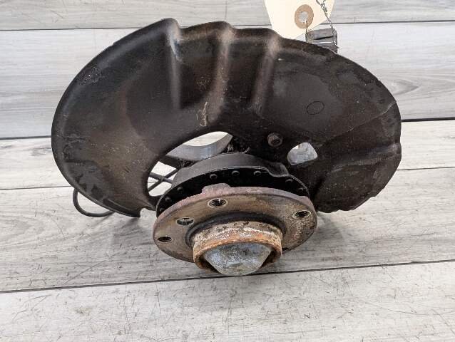 1996 - 2003 BMW Z3 E36 Front Right Passenger Spindle Knuckle w/ Bearing 1092080 M54B25O0
