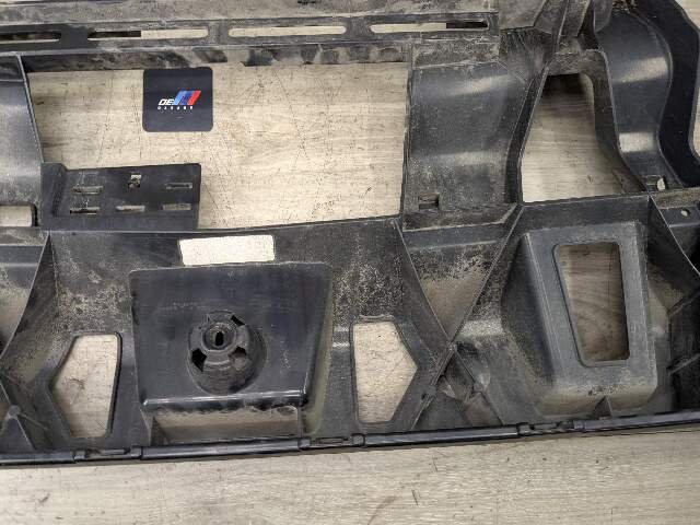 15-19 OEM BMW F16 F86 X6 X6M REAR Bumper Upper Center Support Bracket Mount