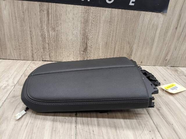 16-22 OEM BMW G11 G12 740 750 M760 Center Console Arm Rest Armrest Leather Black