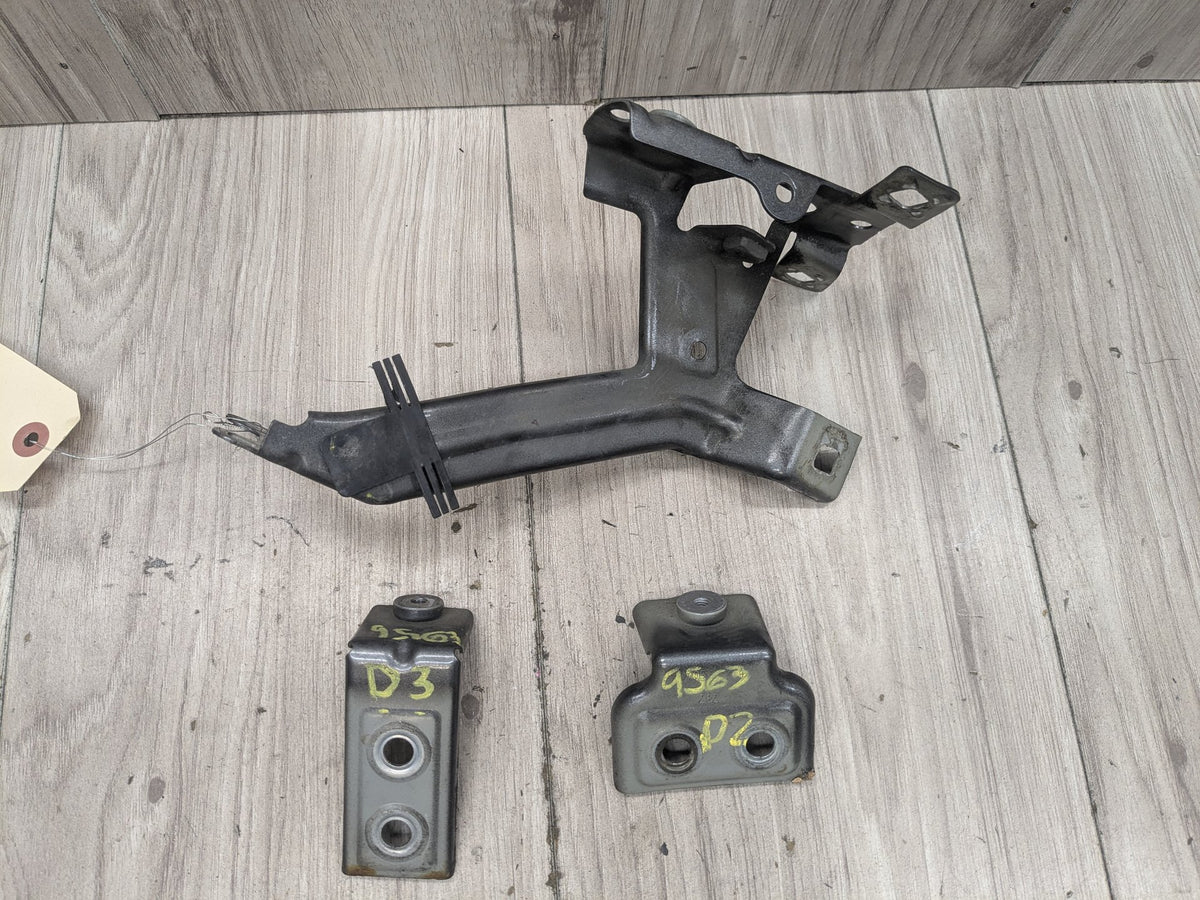 16-19 OEM BMW G11 G12 740 750 Front Left Driver Fender Wing Holder Bracket SET