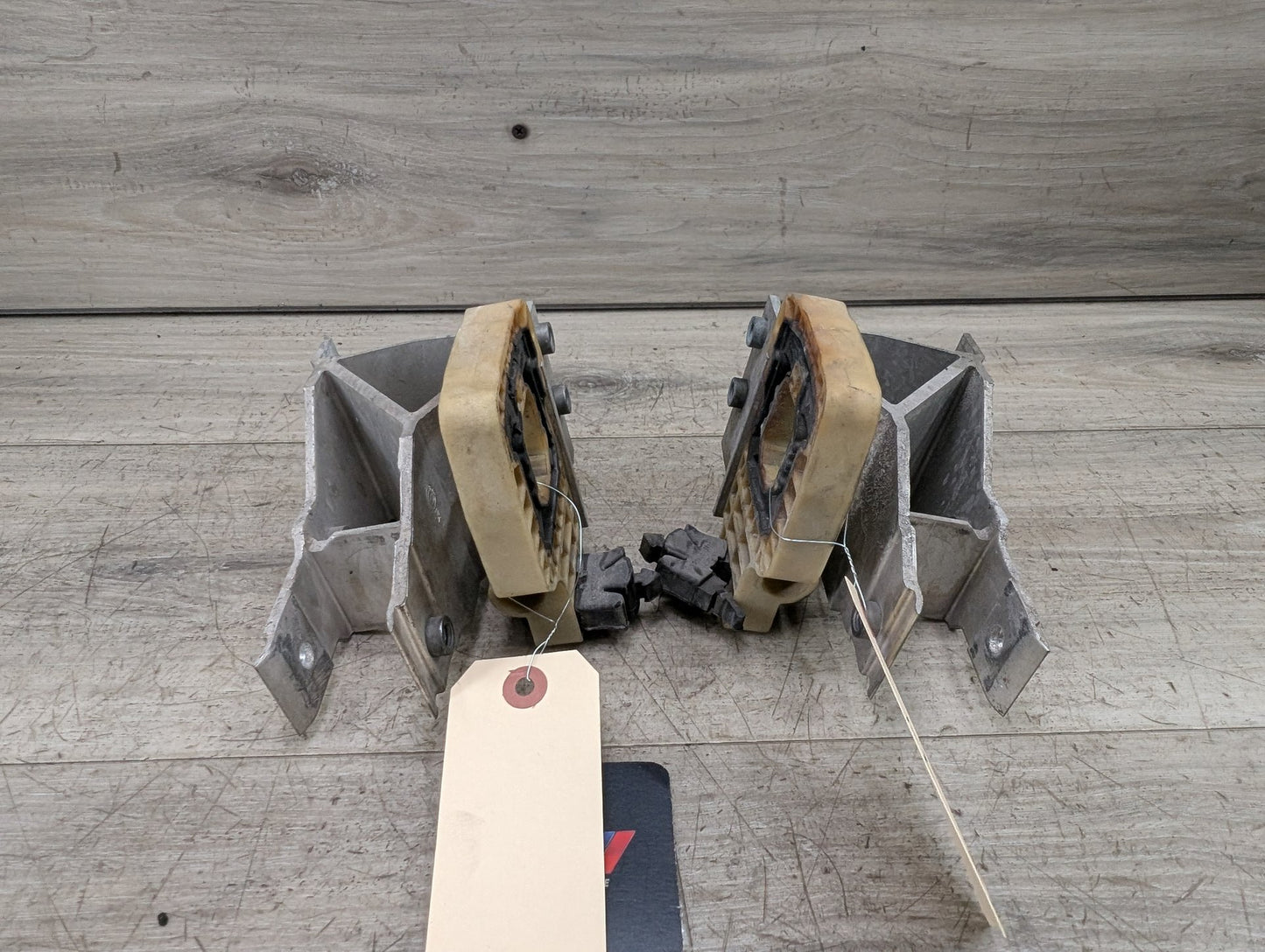 OEM BMW F90 F93 G11 G12 G16 G30 M5 Radiator Mount Support Bracket Left Right SET