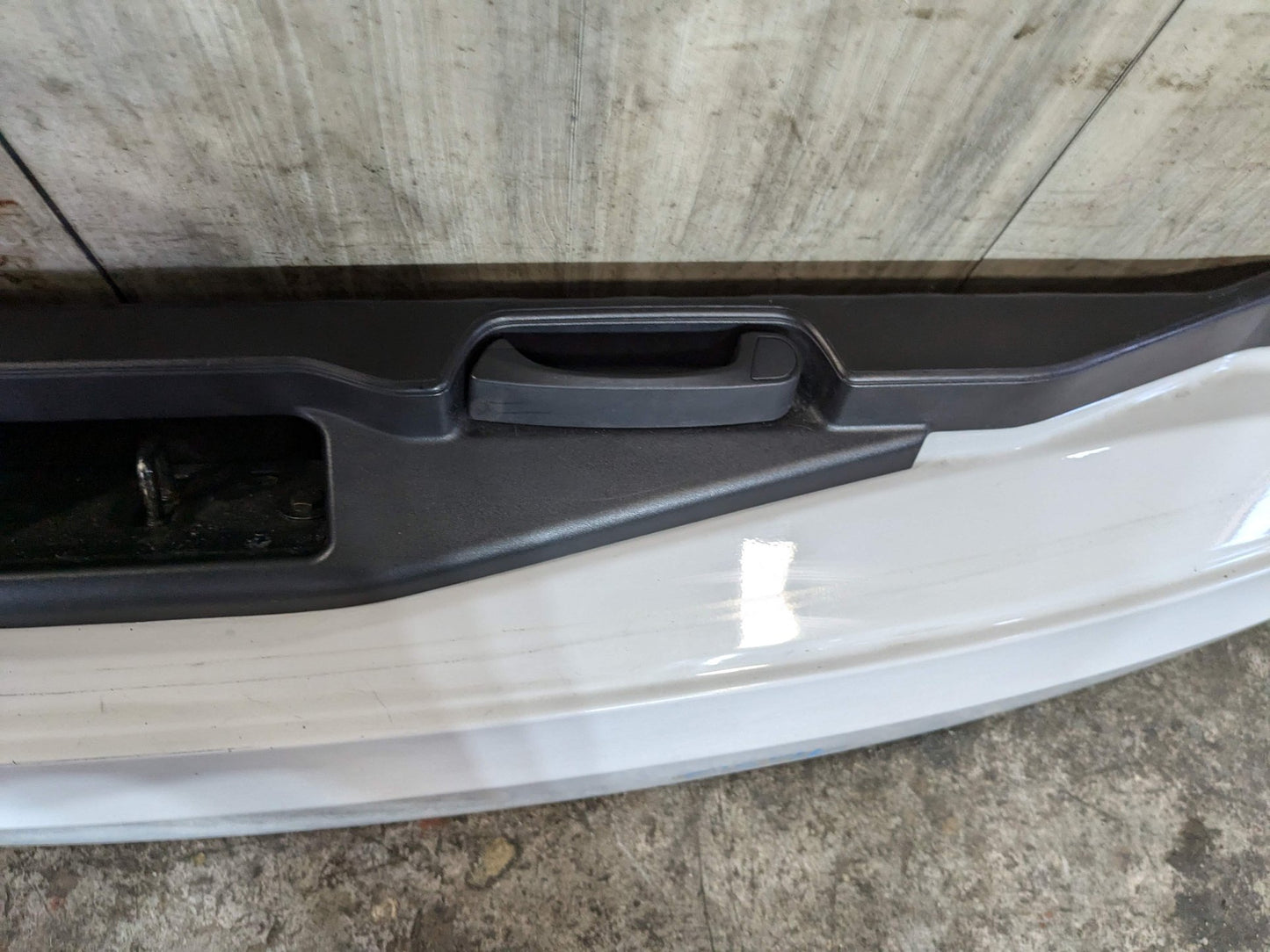 2012 BMW X5 E70 Rear Lower Liftgate Tailgate
