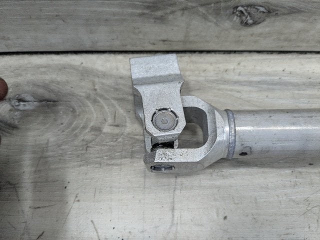 OEM BMW G20 G22 G23 G42 330 M340 430 M440 Steering Column Lower Joint Shaft
