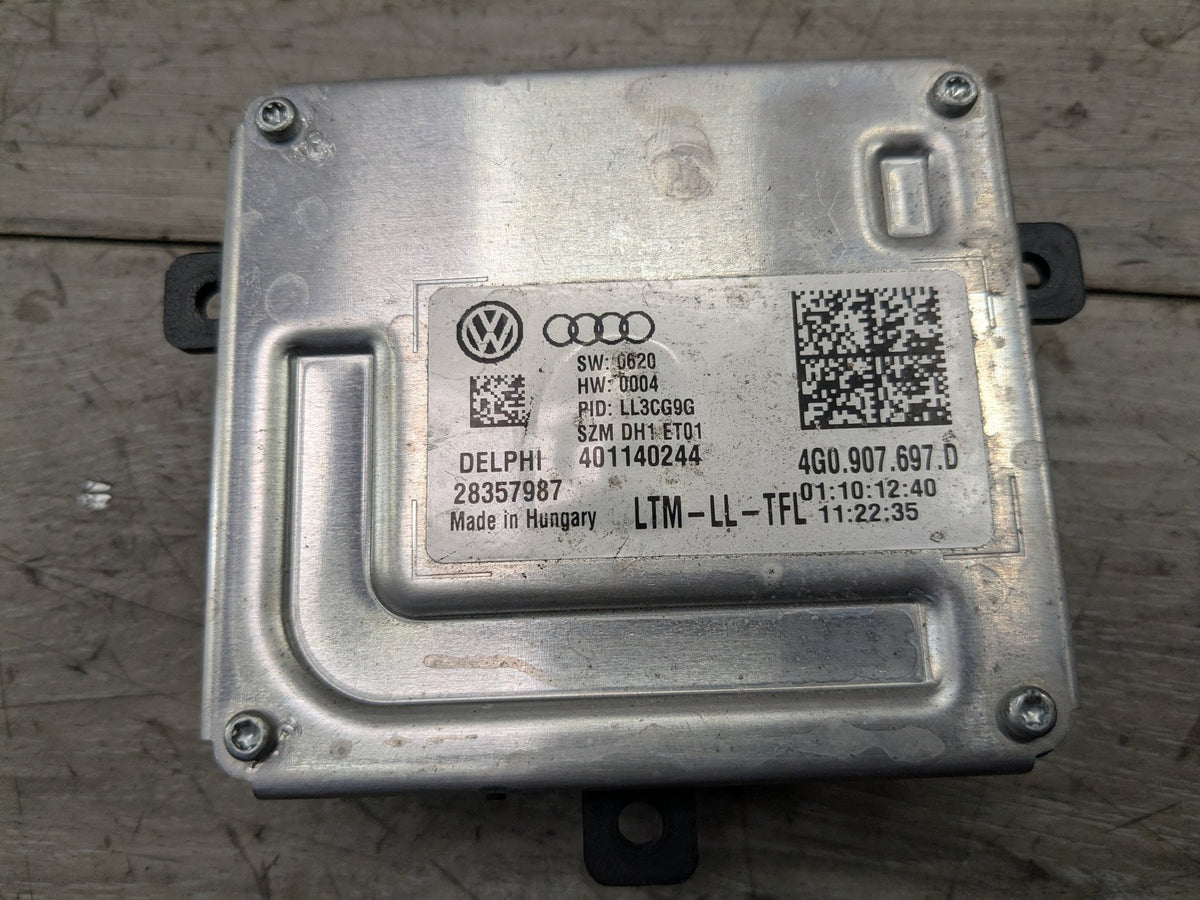 OEM AUDI A3 A4 A5 A6 Q3 Q5 S4 S5 S6 S7 S8 DRL Headlight Modules Control Unit SET