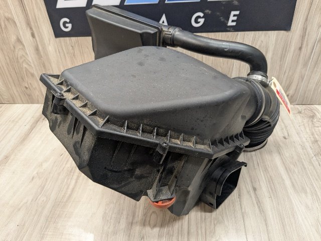 OEM BMW G05 G12 G30 540 740 Air Box Filter Cleaner Intake Resonator Muffler B58