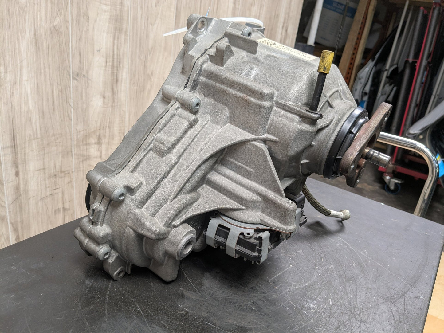 2018 BMW M550i N63B44O2 Transmission Transfer Case 119694k 8487143