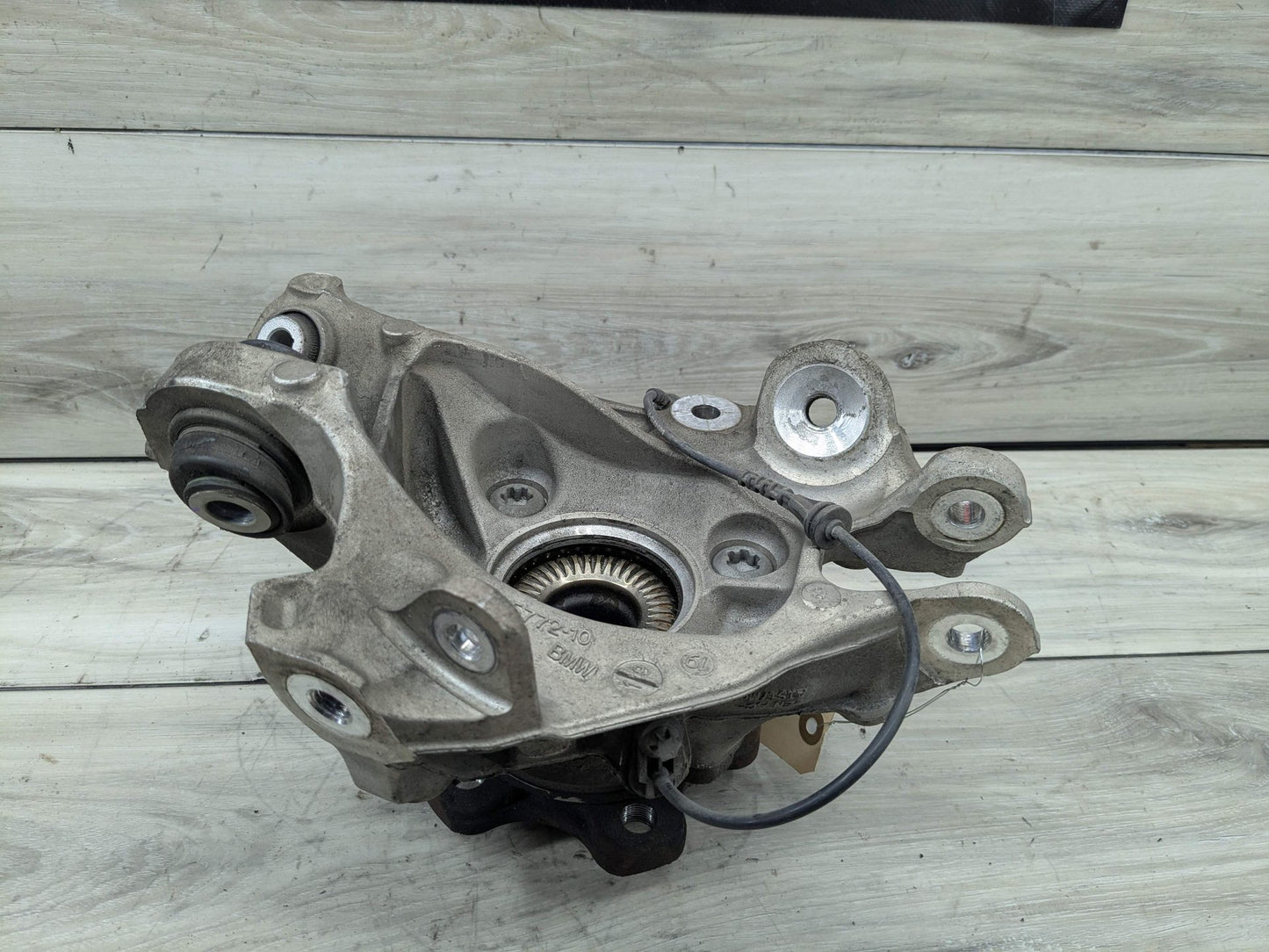 OEM BMW G20 330 M340 REAR Right Passenger Knuckle Wheel Hub Spindle Bearing