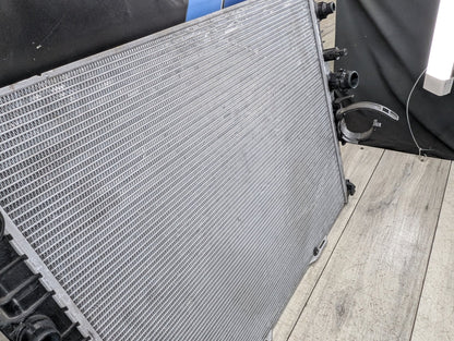 2017-2023 BMW M550i G30 Cooling Radiator 8743667 *16-19 OEM BMW G11 G12 G30 750 M550iX Coolant Radiator N63R