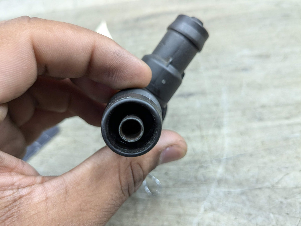 OEM BMW G01 G02 G05 G12 G20 G30 Fuel Tank Vapor Breather Valve B46 B58