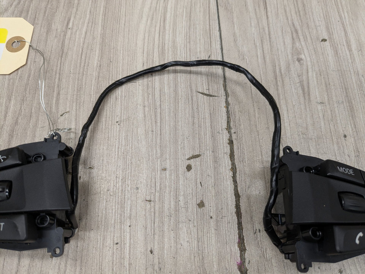 2017-2023 BMW M550i G30 Steering Wheel Switch Buttons 7854189 Pre-LCI OEM BMW F90 F97 G01 G02 G30 Multifunctional Steering Wheel Switch Button OEM