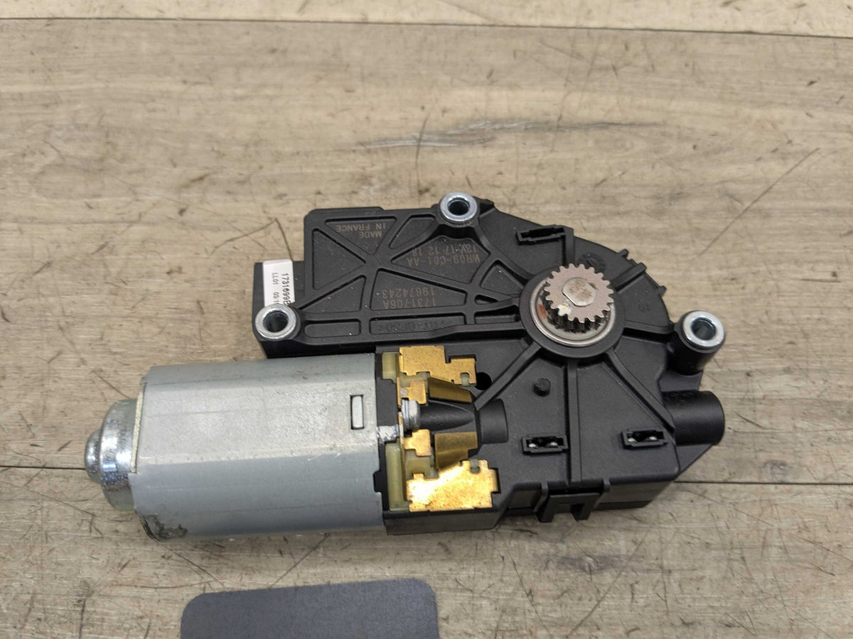 OEM BMW F06 F82 F80 F13 F32 F10 M2 M3 M4 M6 Upper Sunroof Moon Roof Motor Unit