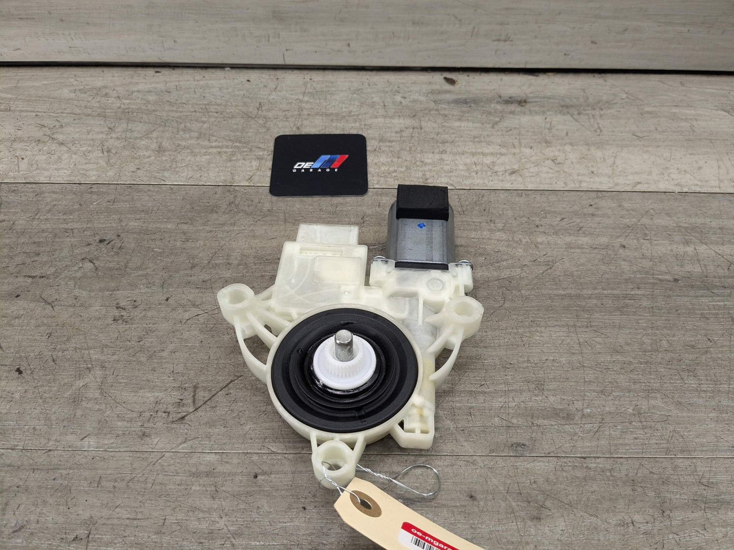 2020 BMW M340i G20 Rear Left Driver Door Window Glass Regulator Motor 8495867 19-24 OEM BMW G20 330 340 Rear Left Driver Side Door Window Regulator Motor